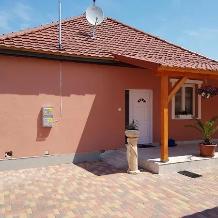 Ferienhaus Rajmund Vendeghaz Balatonkeresztúr